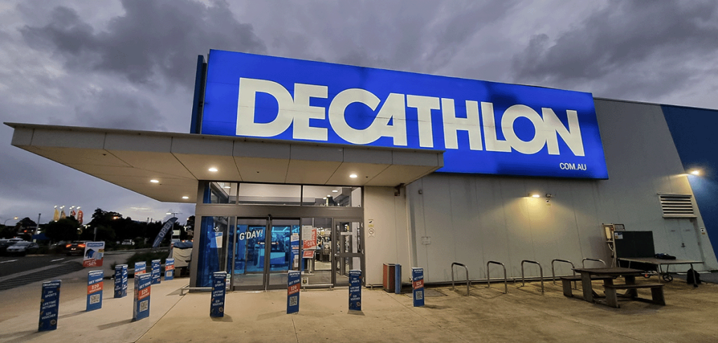 Dès le départ, Decathlon a saisi que l’enjeu ne se résumait pas à réduire l’empreinte du numérique.